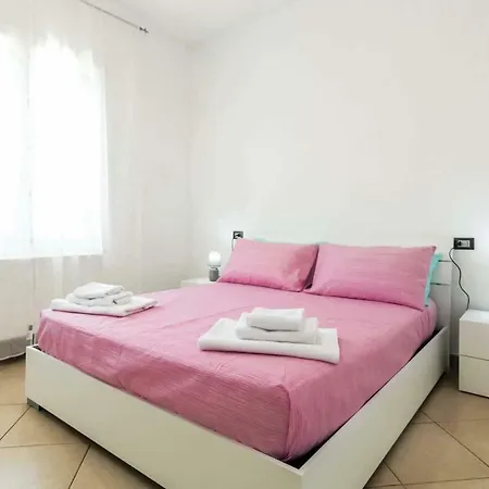 Fumarola Sleeps 8 Pool Air Con Wifi Ostuni