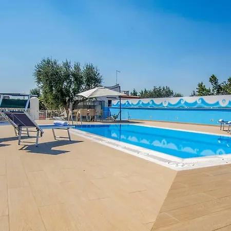 Villa Fumarola Sleeps 8 Pool Air Con Wifi