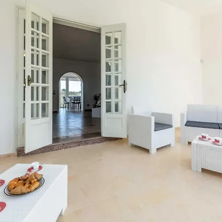 Fumarola Sleeps 8 Pool Air Con Wifi Villa *